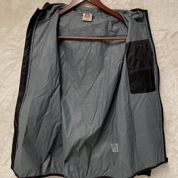 Yingjielide Kid Rain Jacket/Size L - Picture 7 of 12